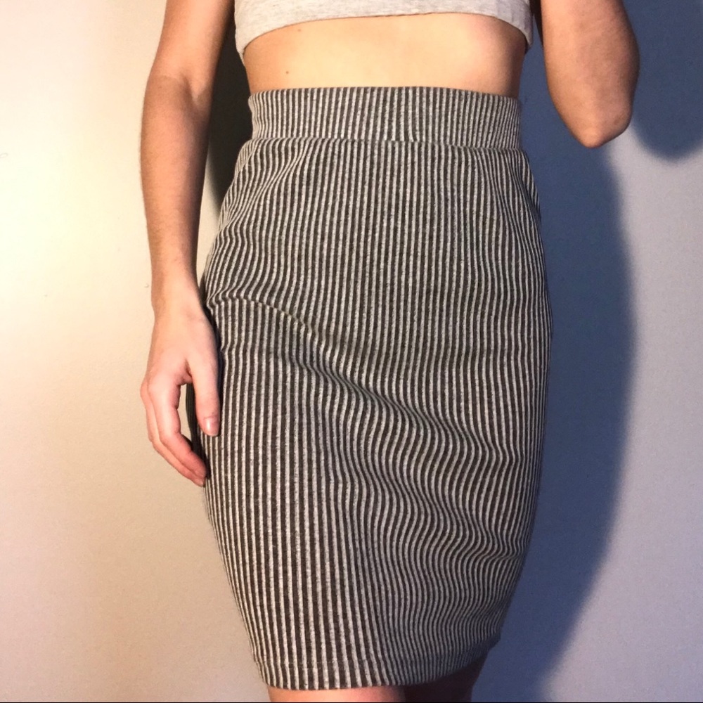 Curve hugging ribbed skirt